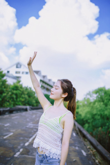 空难后的一男六女全集
